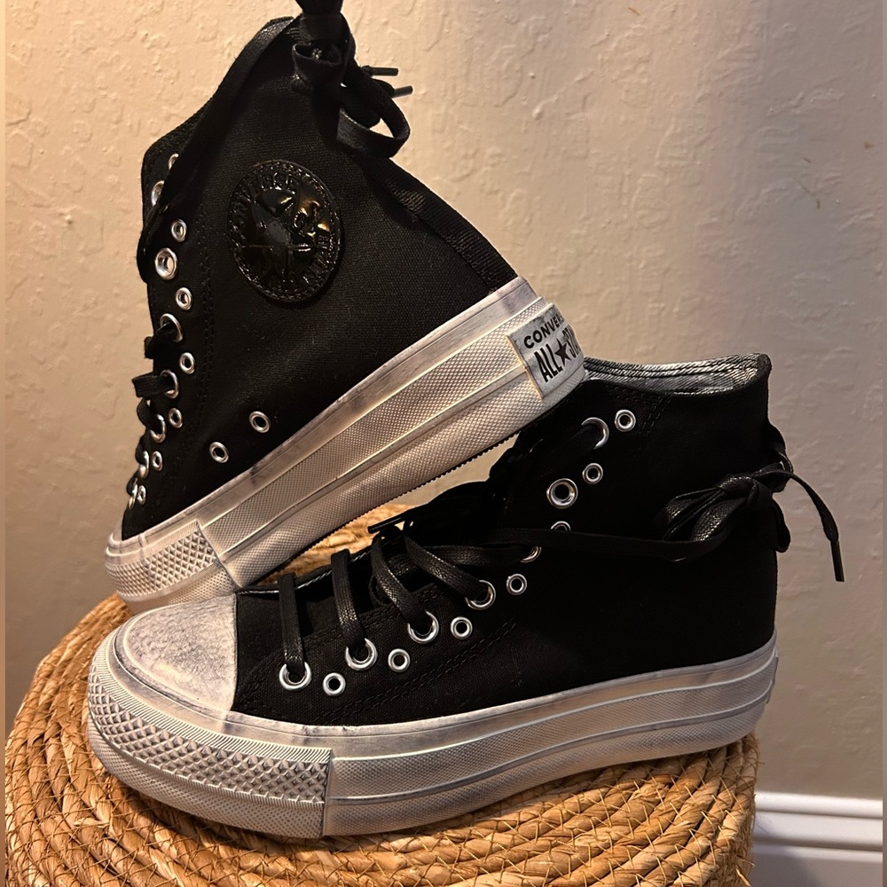 Converse Rivets High-Top Platform Chuck Taylor All-Star Sneakers